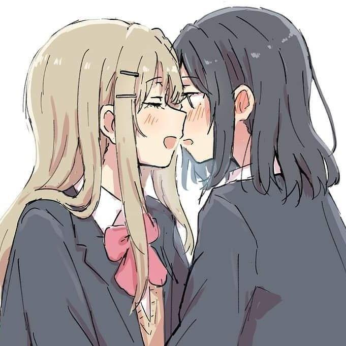 Avatar do personagem de IA Adachi and Shimamura