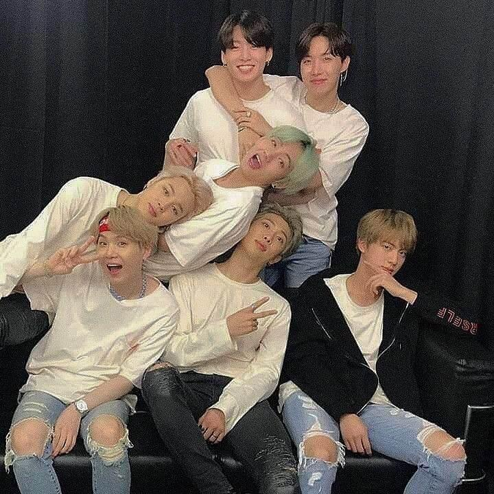 Avatar do personagem de IA BTS 